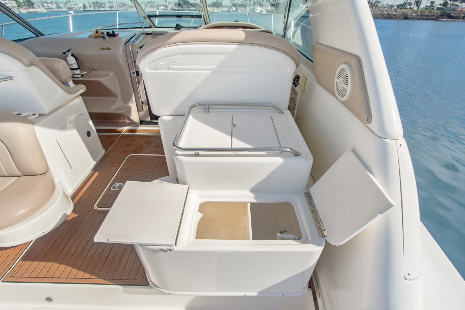 SANDIE LEE 37ft Sea Ray Yacht For Sale