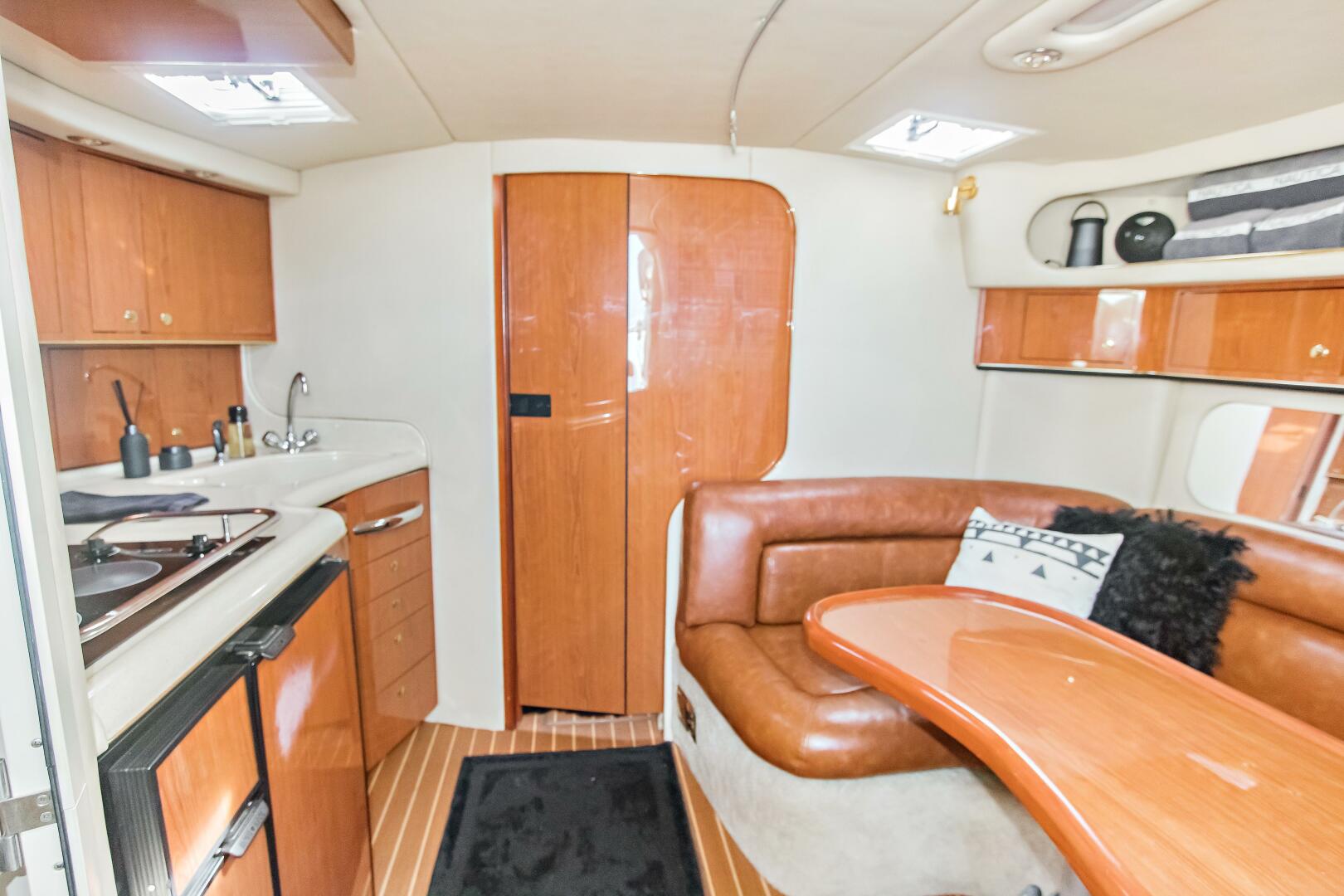 SANDIE LEE 37ft Sea Ray Yacht For Sale