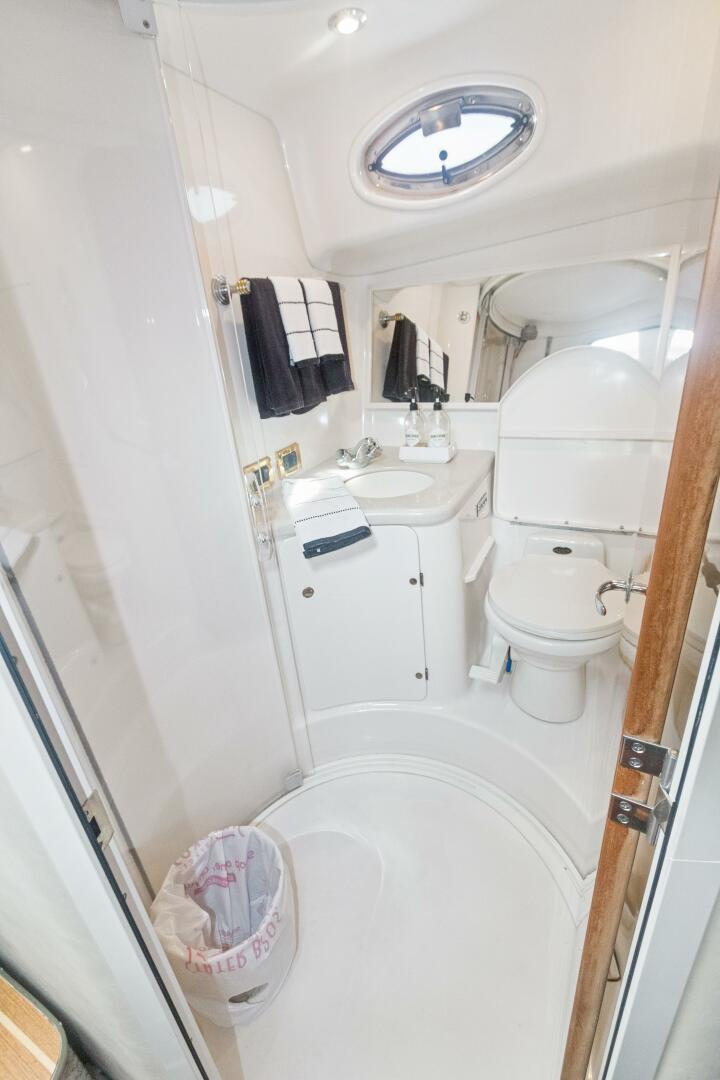 SANDIE LEE 37ft Sea Ray Yacht For Sale