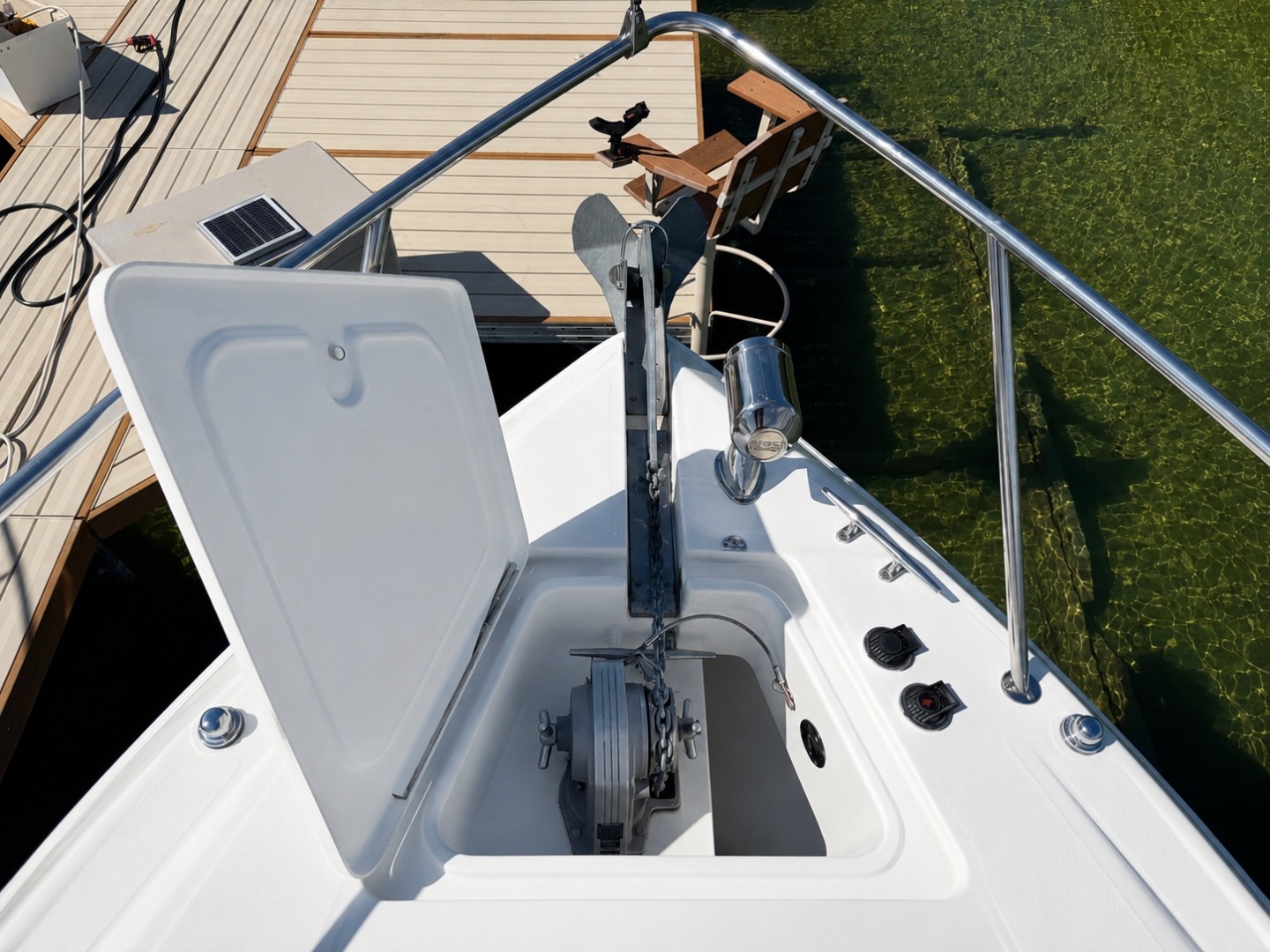 Floating Options 32ft Regal Yacht For Sale