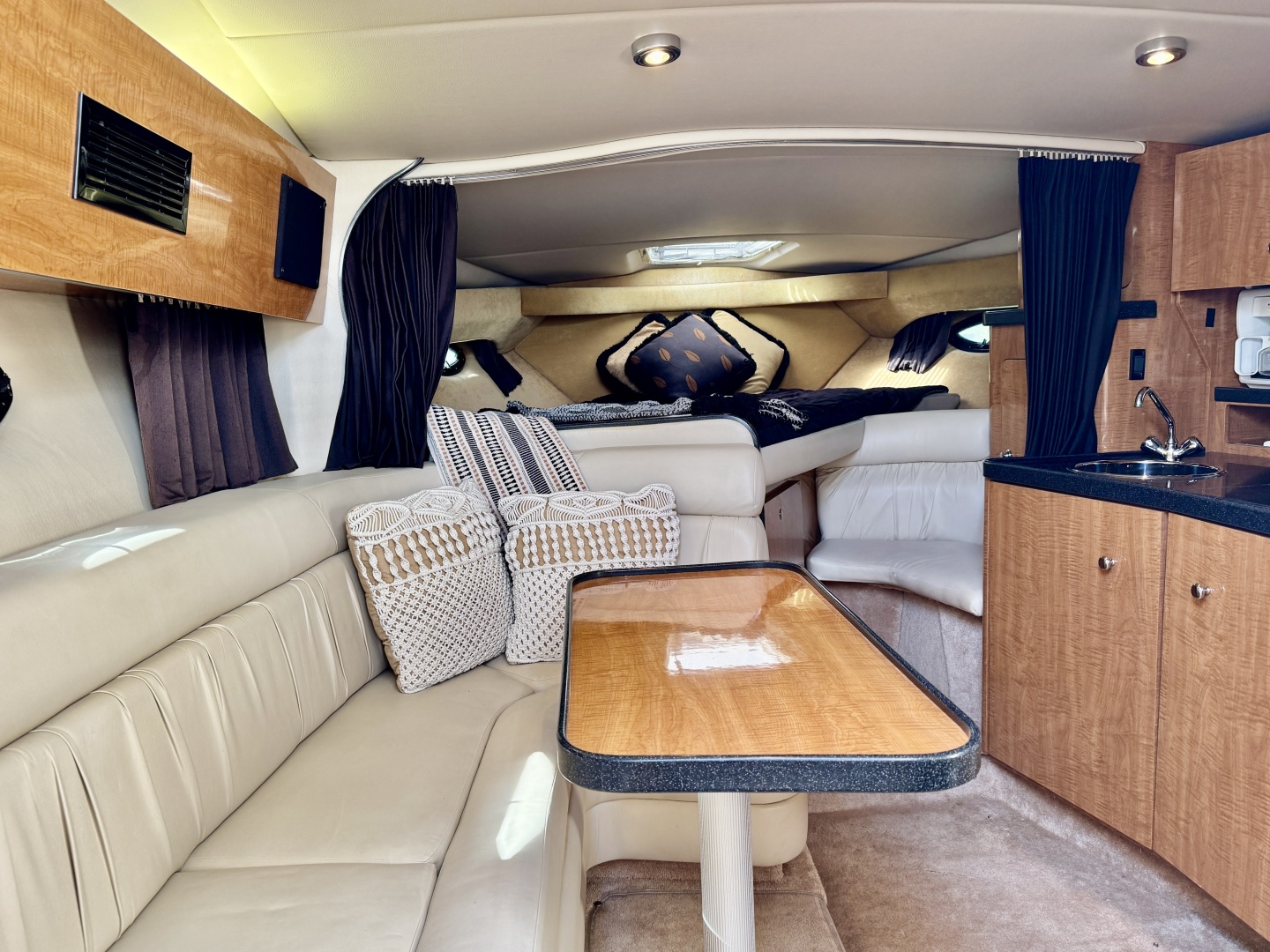 Floating Options 32ft Regal Yacht For Sale