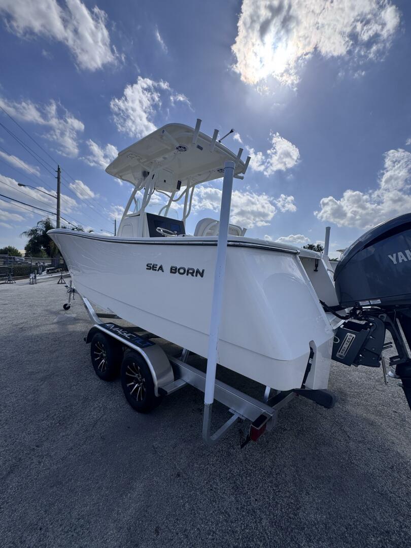 23ft Sea Born Yacht For Sale