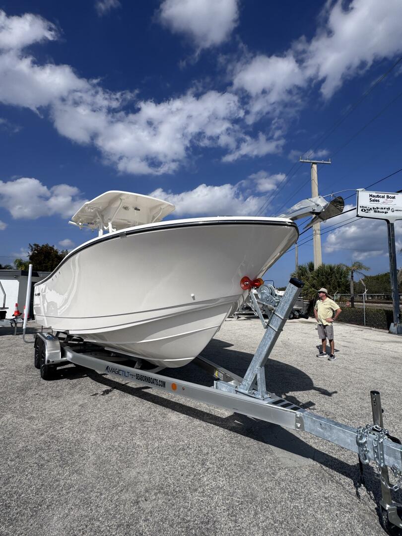 23ft Sea Born Yacht For Sale