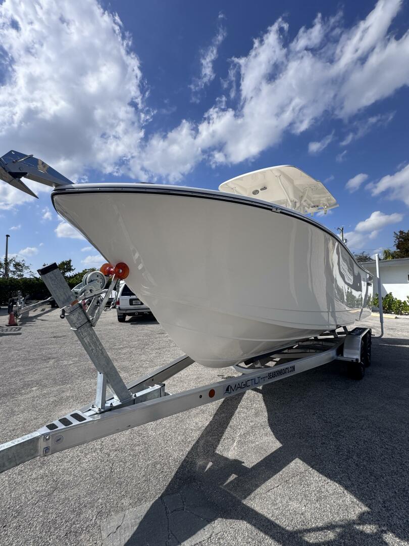 23ft Sea Born Yacht For Sale