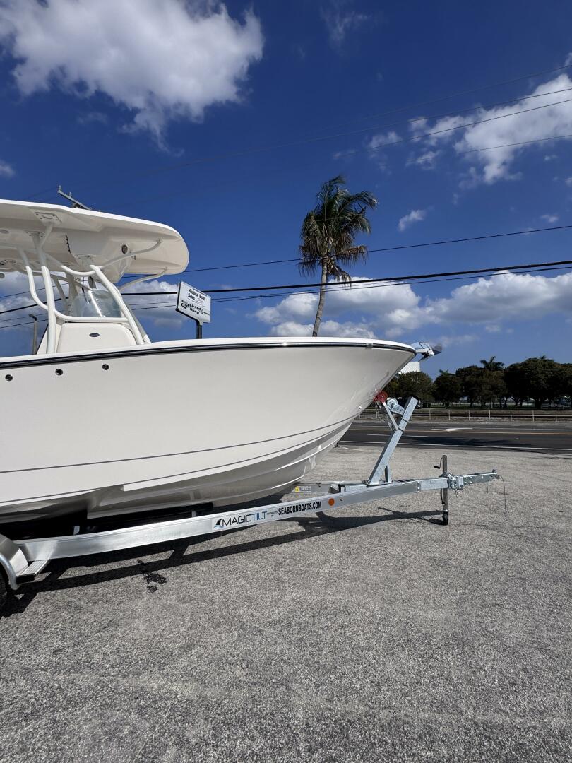 23ft Sea Born Yacht For Sale