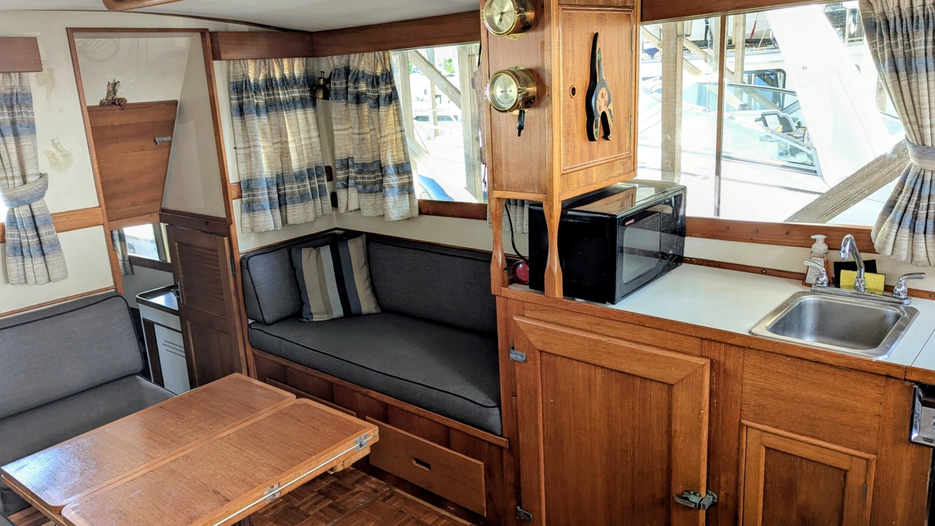 Catrina II 36ft Grand Banks Yacht For Sale Catrina II 36ft Grand Banks Yacht For Sale