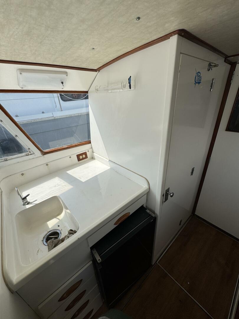 Last Pitch 31ft Bertram Yacht For Sale Last Pitch 31ft Bertram Yacht For Sale