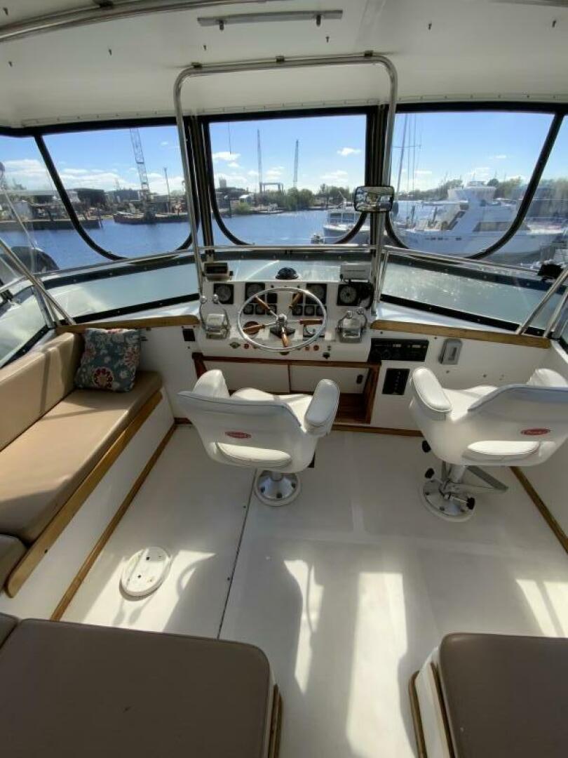 MAKIN MEMORIES 41ft President Yacht For Sale