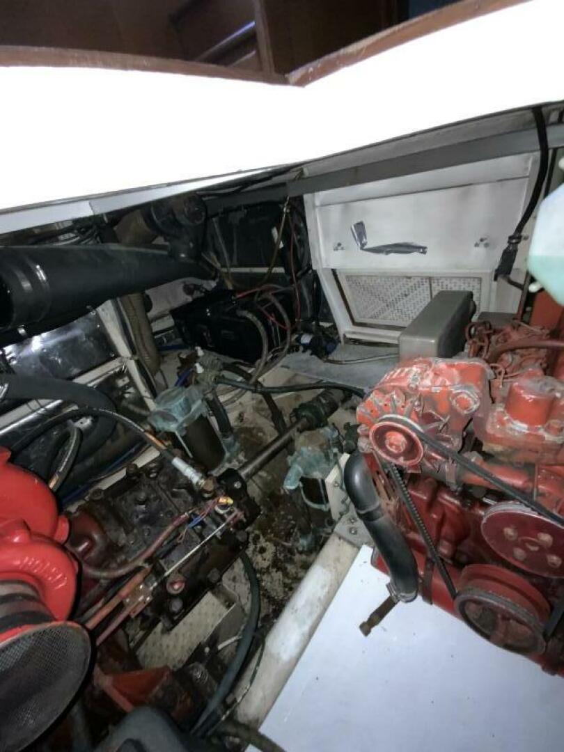 MAKIN MEMORIES 41ft President Yacht For Sale