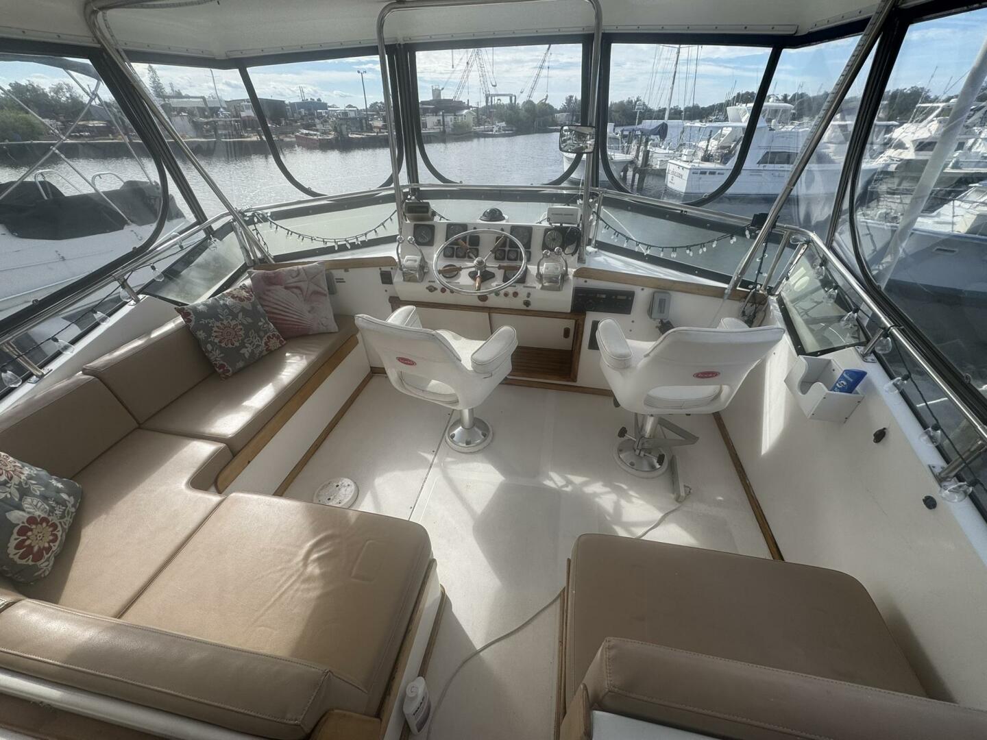 MAKIN MEMORIES 41ft President Yacht For Sale