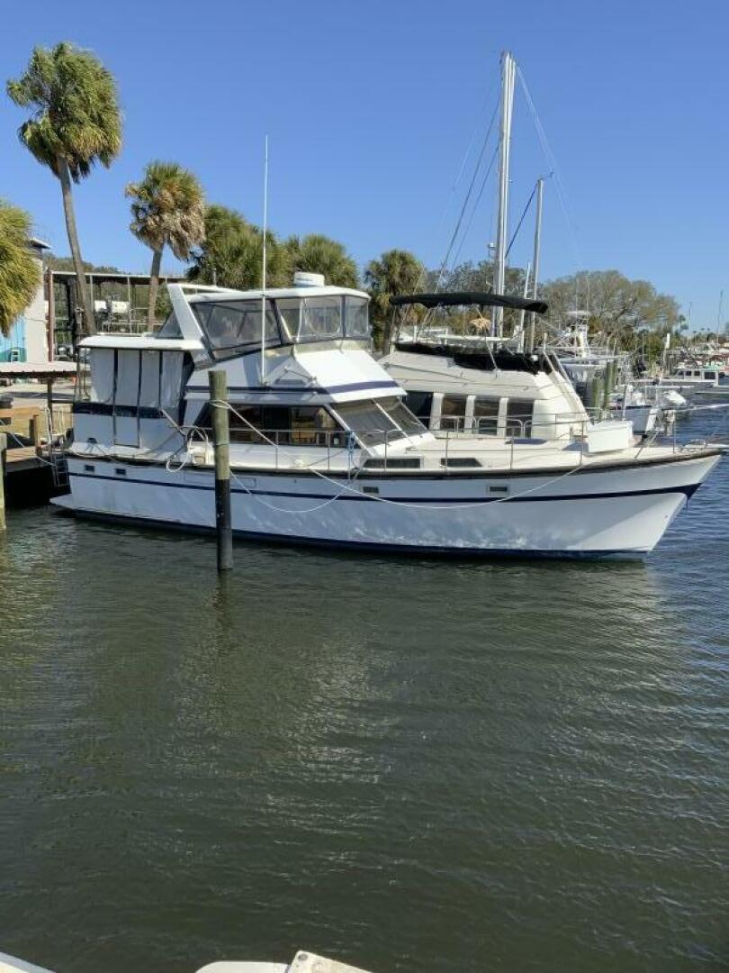 MAKIN MEMORIES 41ft President Yacht For Sale