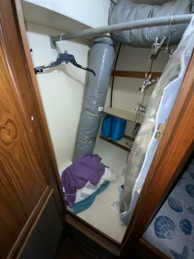 MAKIN MEMORIES 41ft President Yacht For Sale