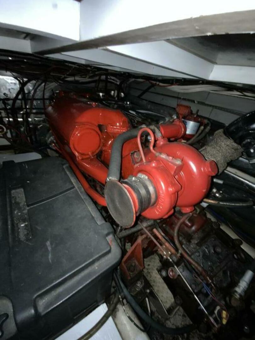 MAKIN MEMORIES 41ft President Yacht For Sale