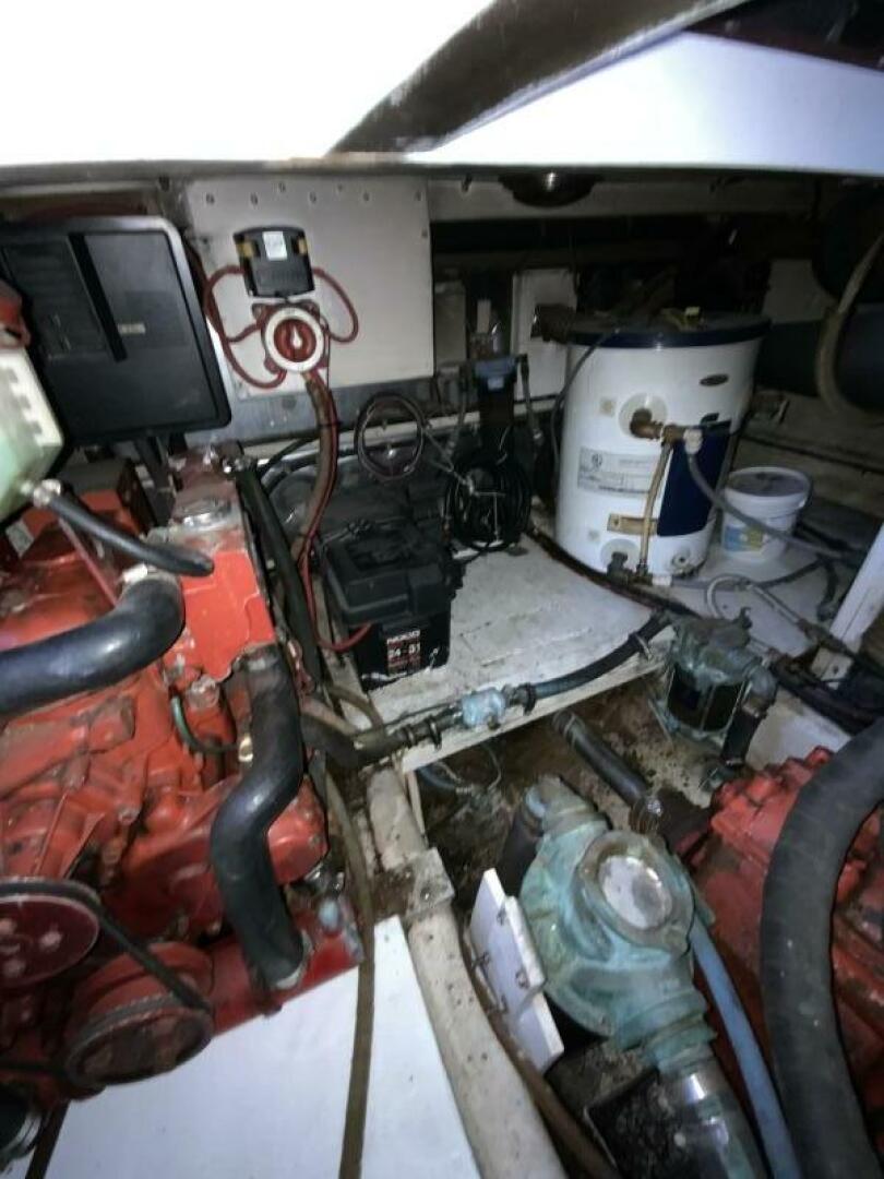 MAKIN MEMORIES 41ft President Yacht For Sale