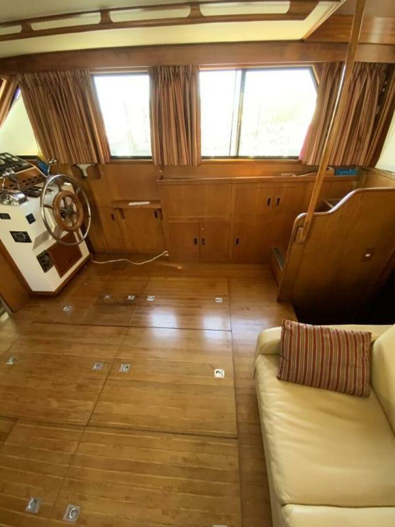 MAKIN MEMORIES 41ft President Yacht For Sale