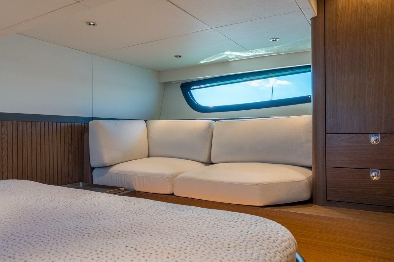 ECLIPSE 505 Shadow 003 50ft ECLIPSE Yacht For Sale