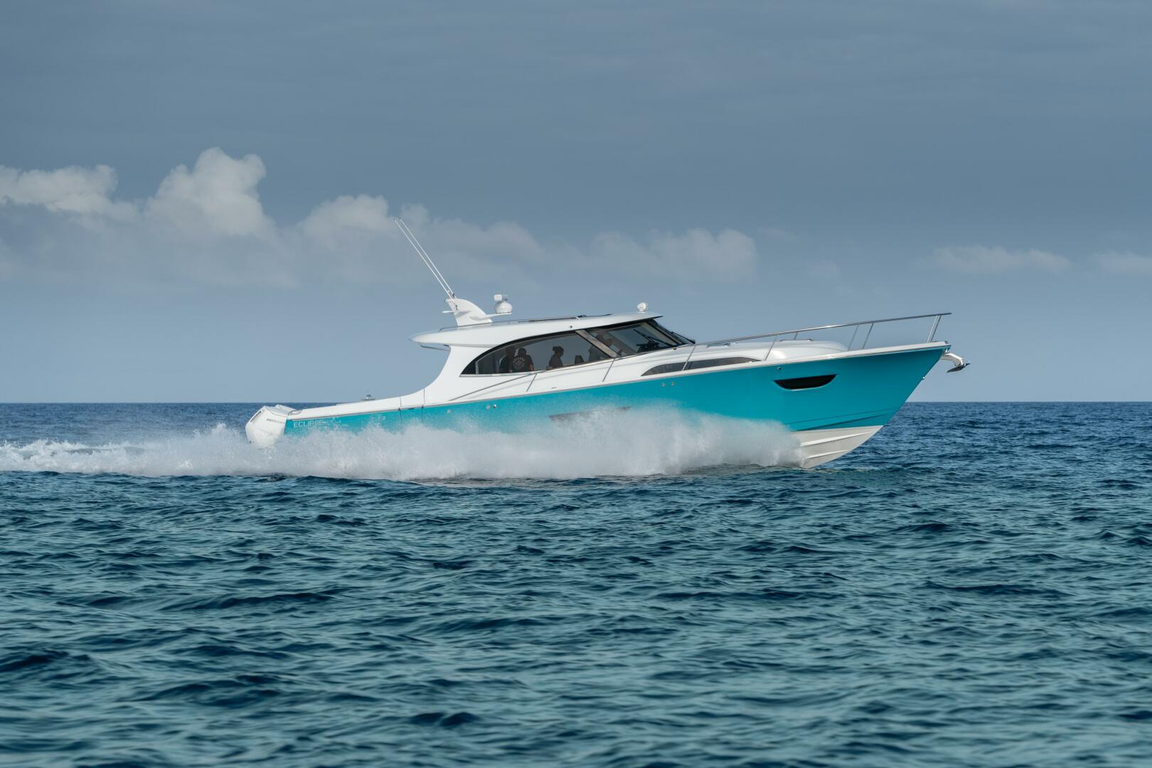 ECLIPSE 505 Shadow In Stock 50ft ECLIPSE Yacht For Sale ECLIPSE 505 Shadow In Stock 50ft ECLIPSE Yacht For Sale