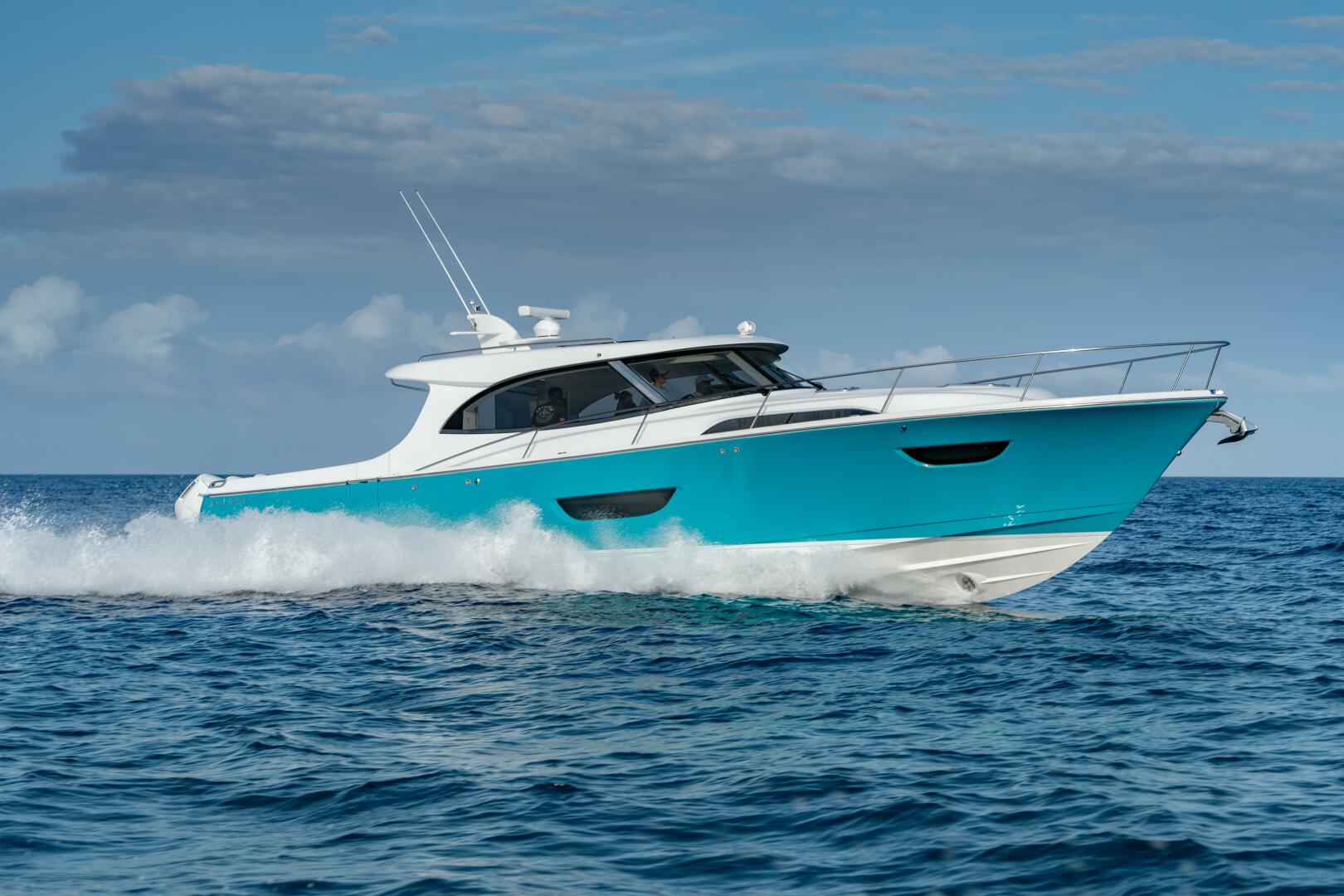 ECLIPSE 505 Shadow In Stock 50ft ECLIPSE Yacht For Sale ECLIPSE 505 Shadow In Stock 50ft ECLIPSE Yacht For Sale