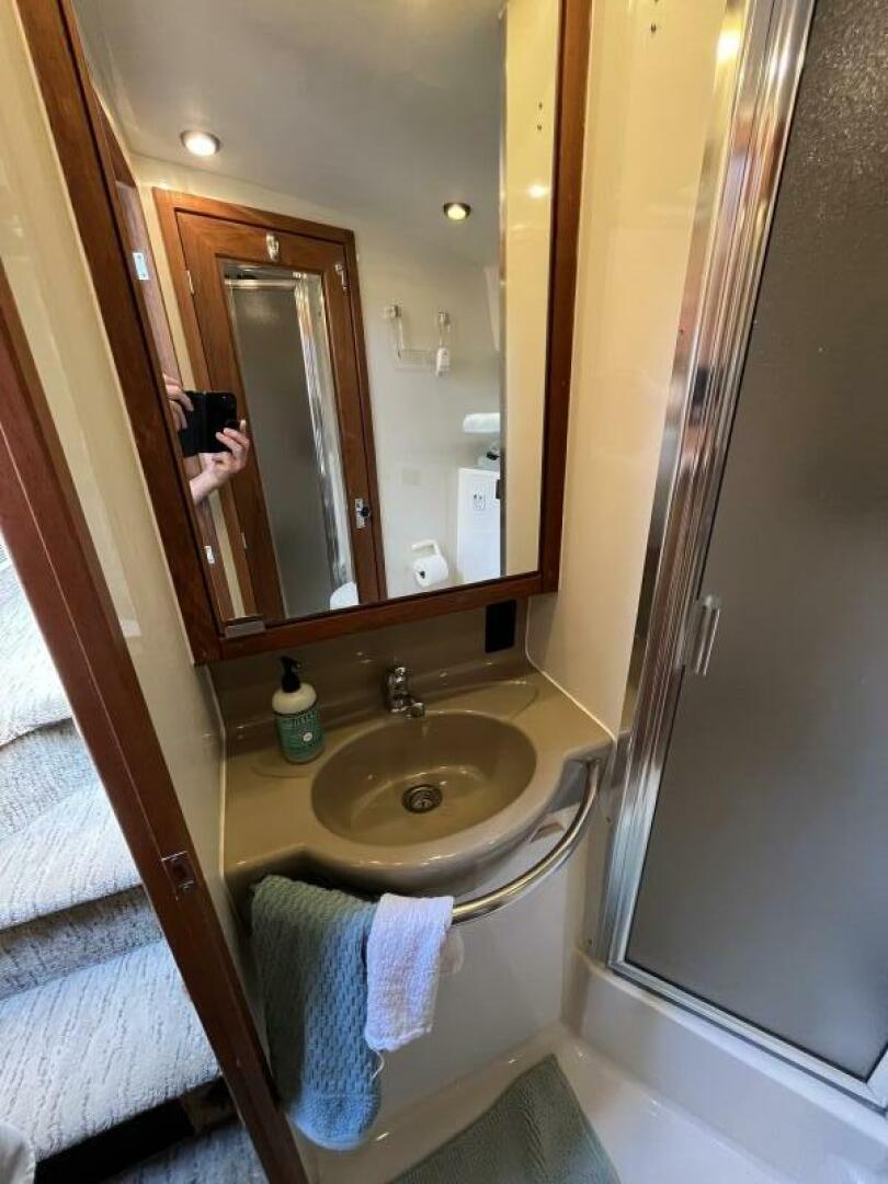 Wicked Twisted Road 37ft Bayliner Yacht For Sale