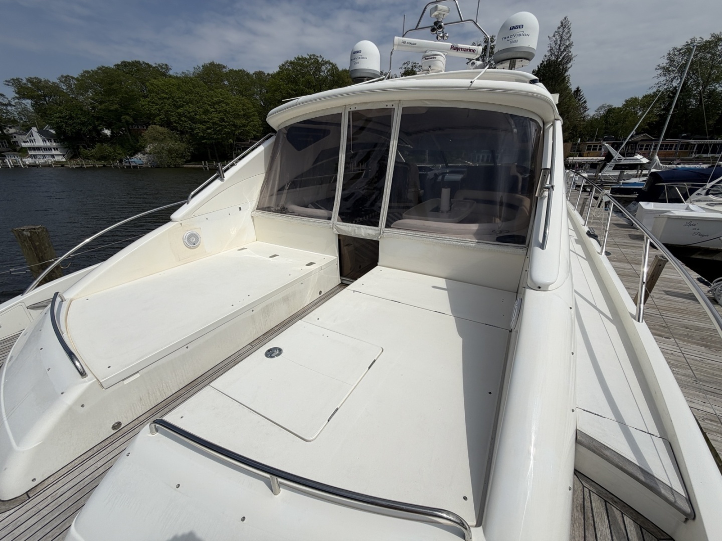 Viking Sport Cruisers V65 Express Yacht For Sale