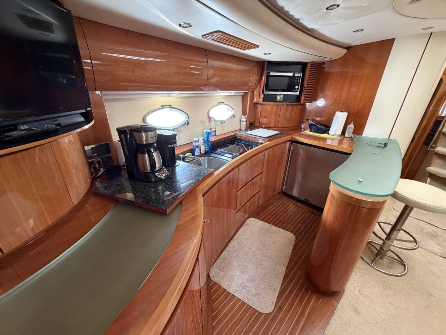 Viking Sport Cruisers V65 Express Yacht For Sale
