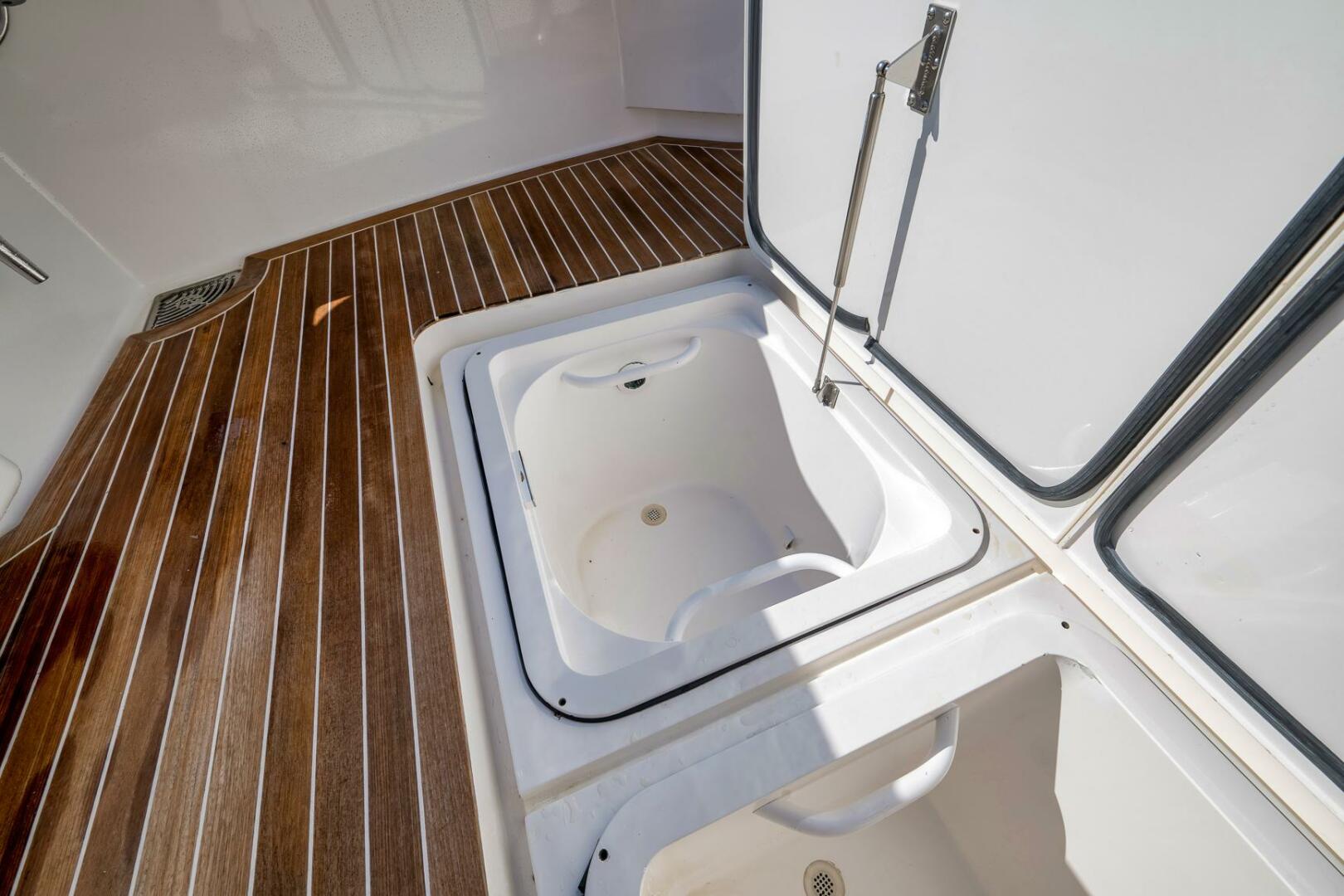 TEUSEAS 76ft Viking Yacht For Sale