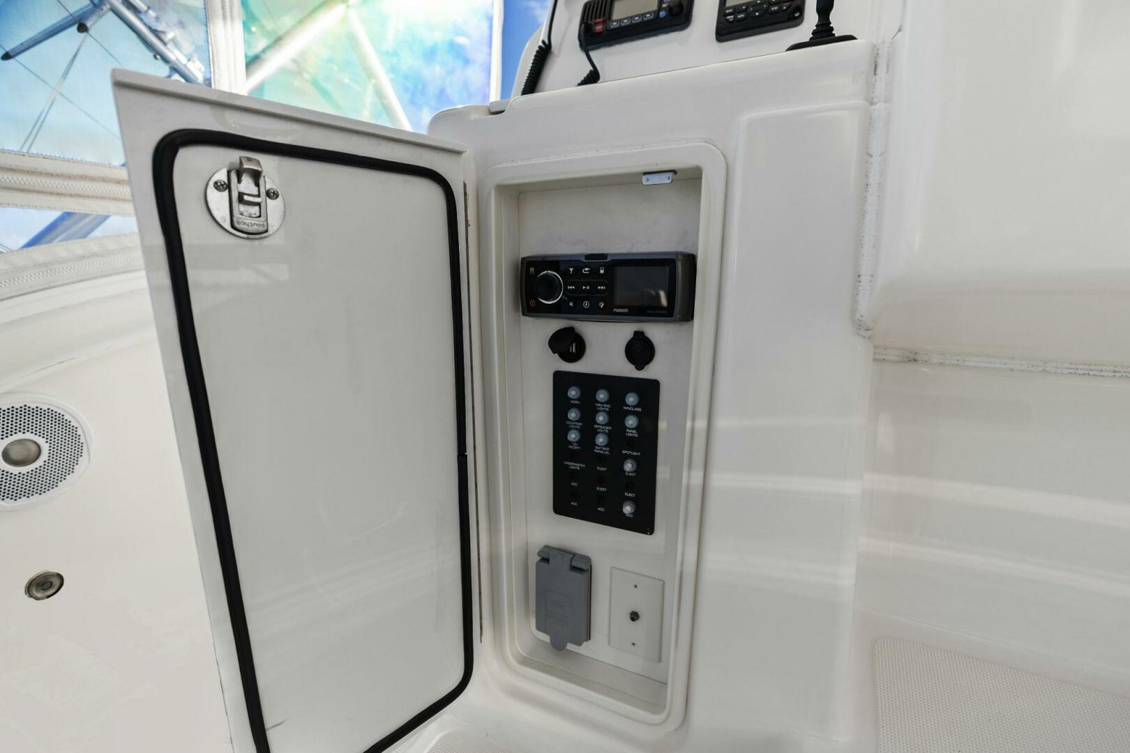 Salty Dach 39ft Tiara Yachts Yacht For Sale