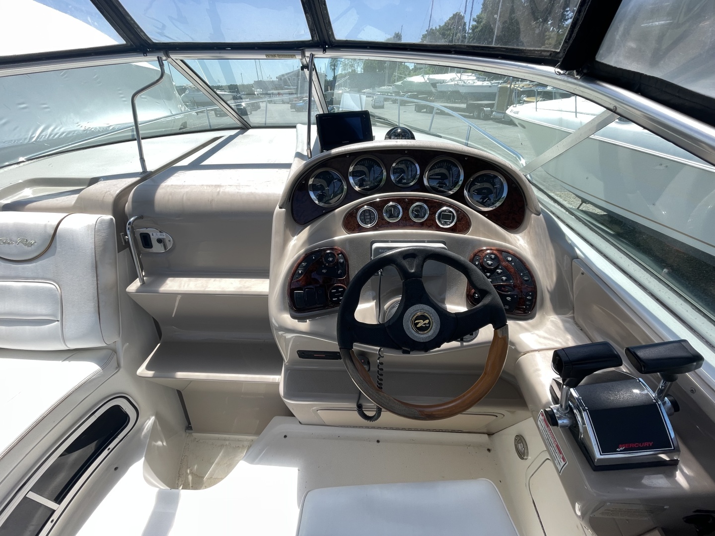 28ft Sea Ray Yacht For Sale