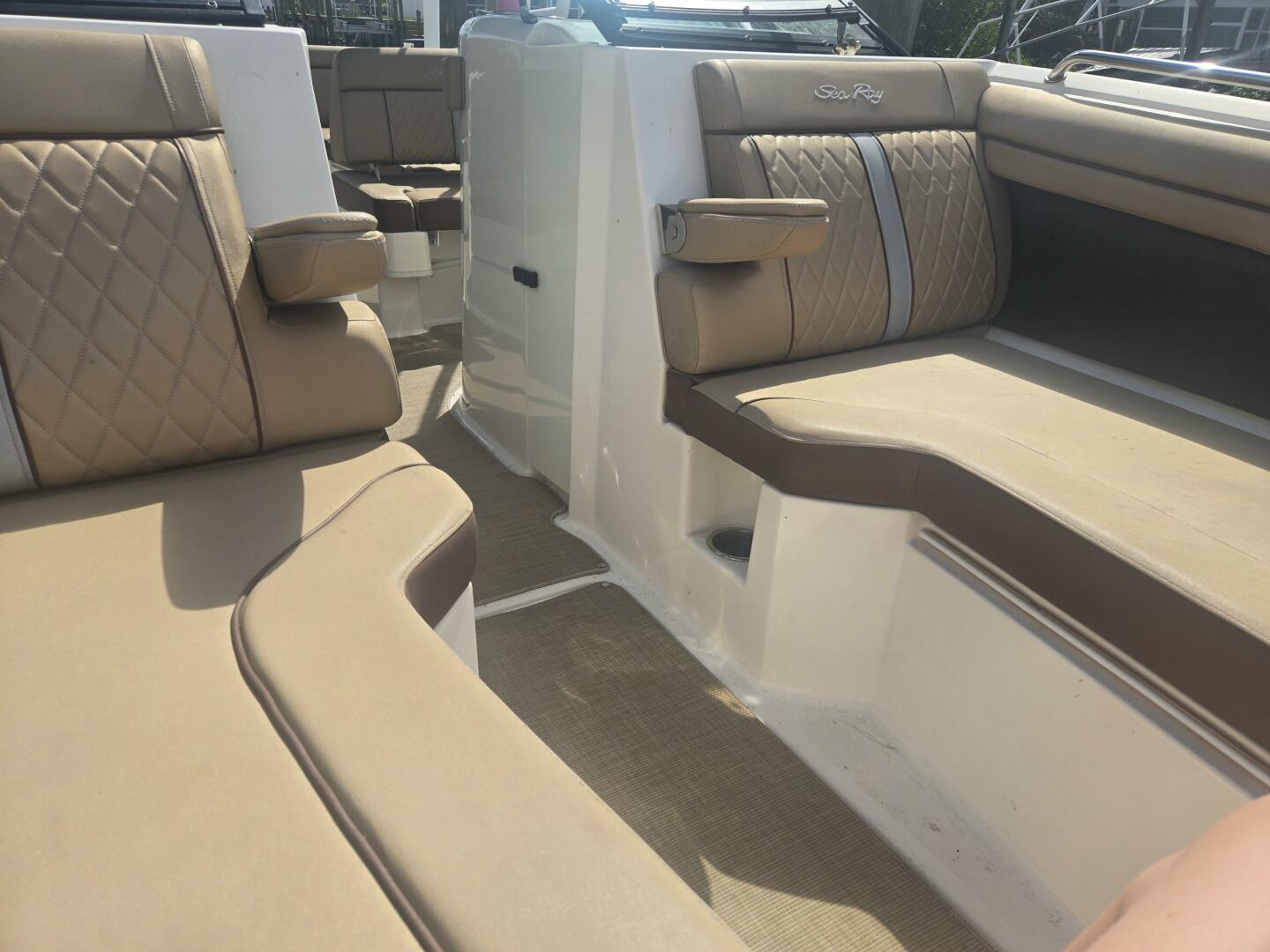 Cool Change 27ft Sea Ray Yacht For Sale Cool Change 27ft Sea Ray Yacht For Sale