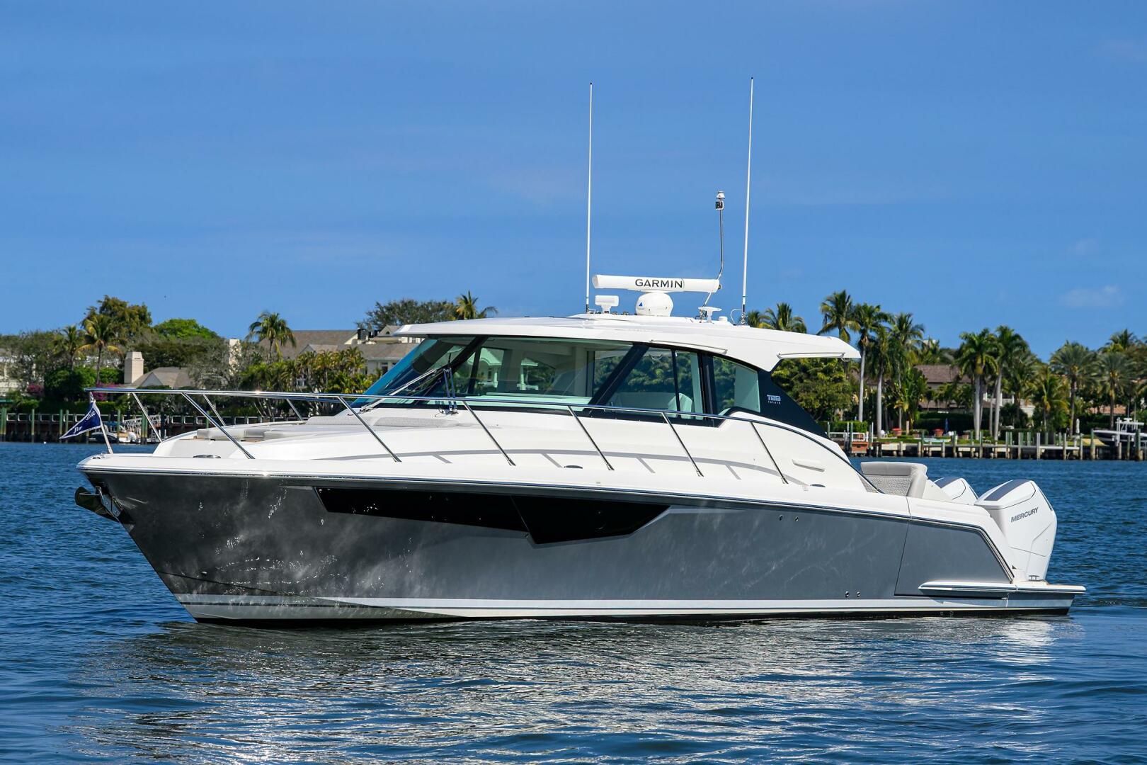 2022 43 Tiara LE 43ft Tiara Yachts Yacht For Sale