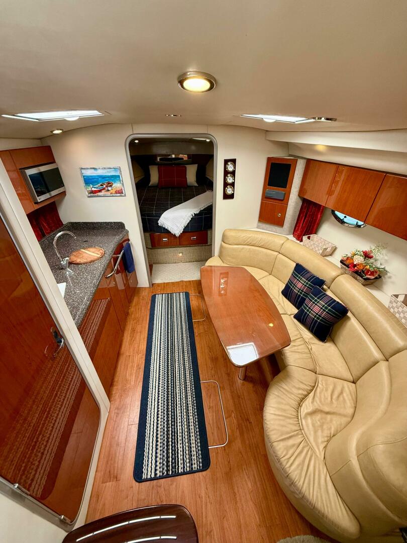 HOW WE ROLL 37ft Formula Yacht For Sale