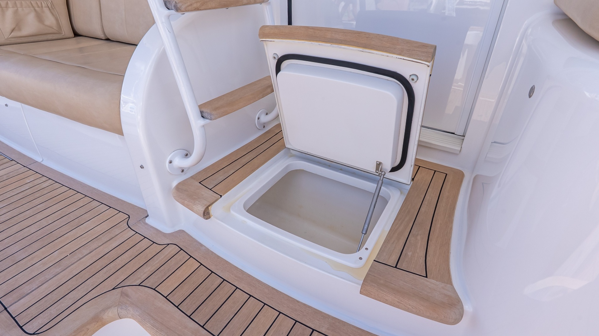 Sexy Lady 62ft Viking Yacht For Sale