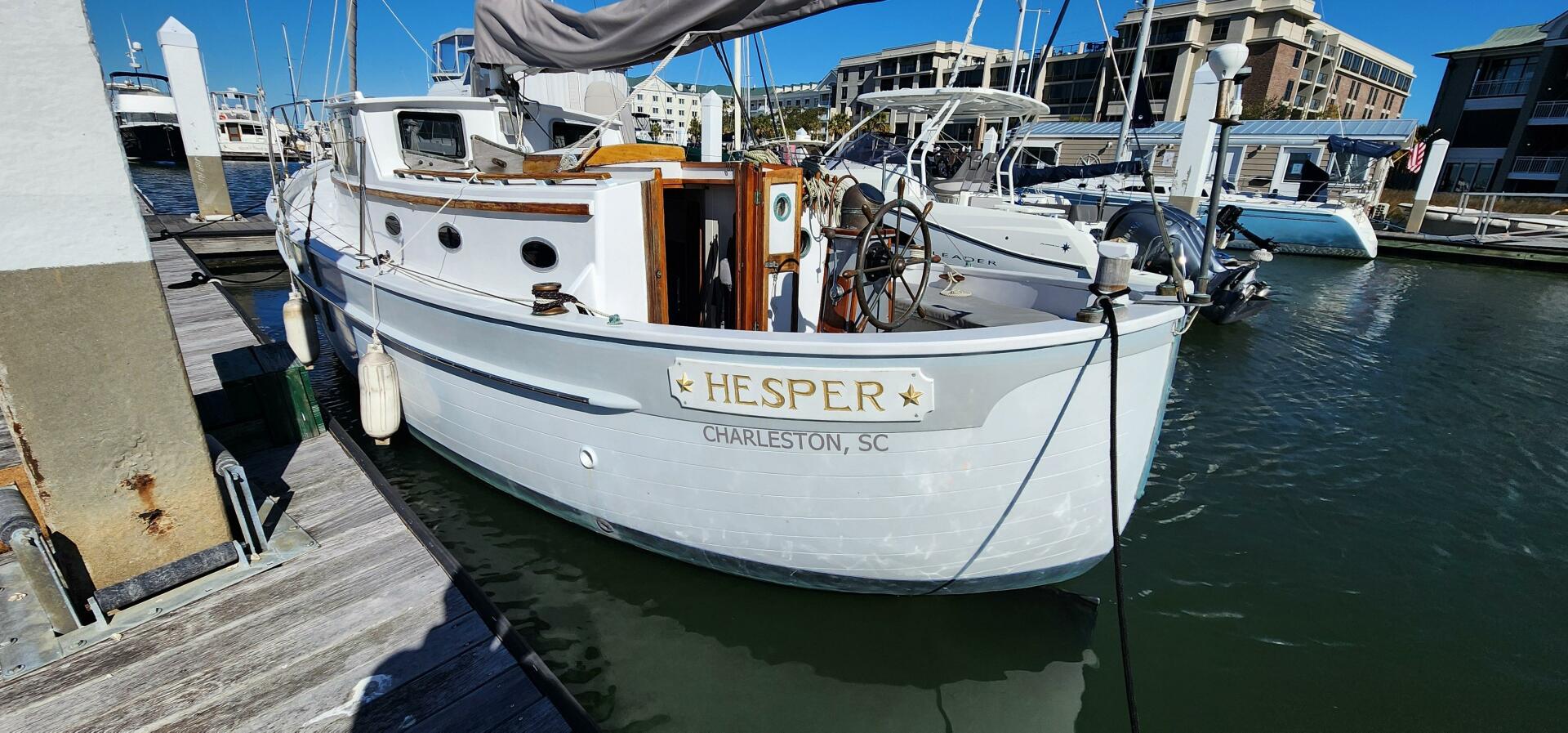 Hesper 32ft Tillotson Pearson Yacht For Sale