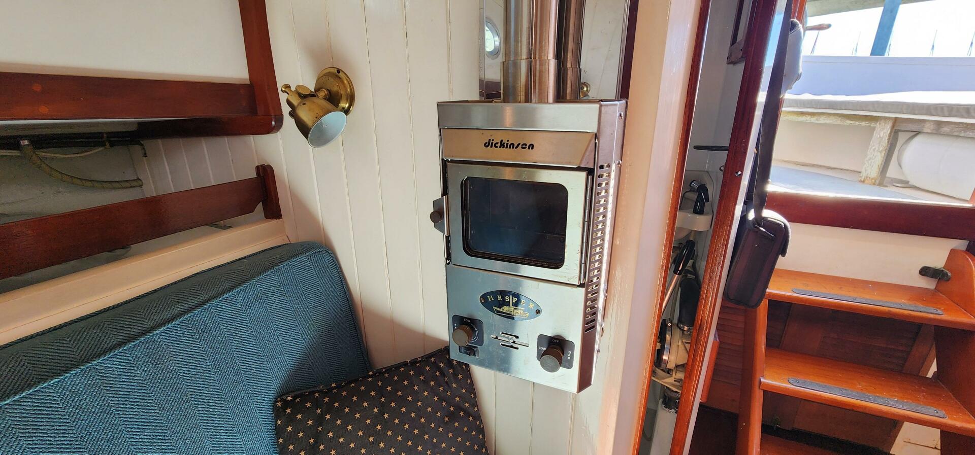 Hesper 32ft Tillotson Pearson Yacht For Sale