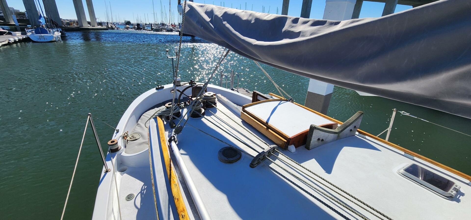 Hesper 32ft Tillotson Pearson Yacht For Sale