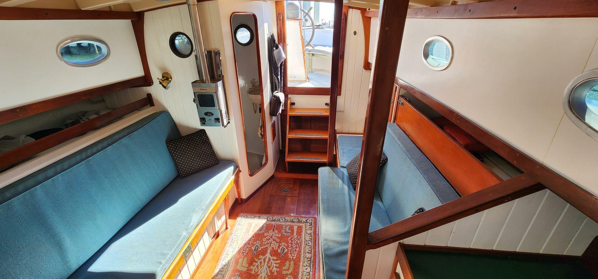 Hesper 32ft Tillotson Pearson Yacht For Sale