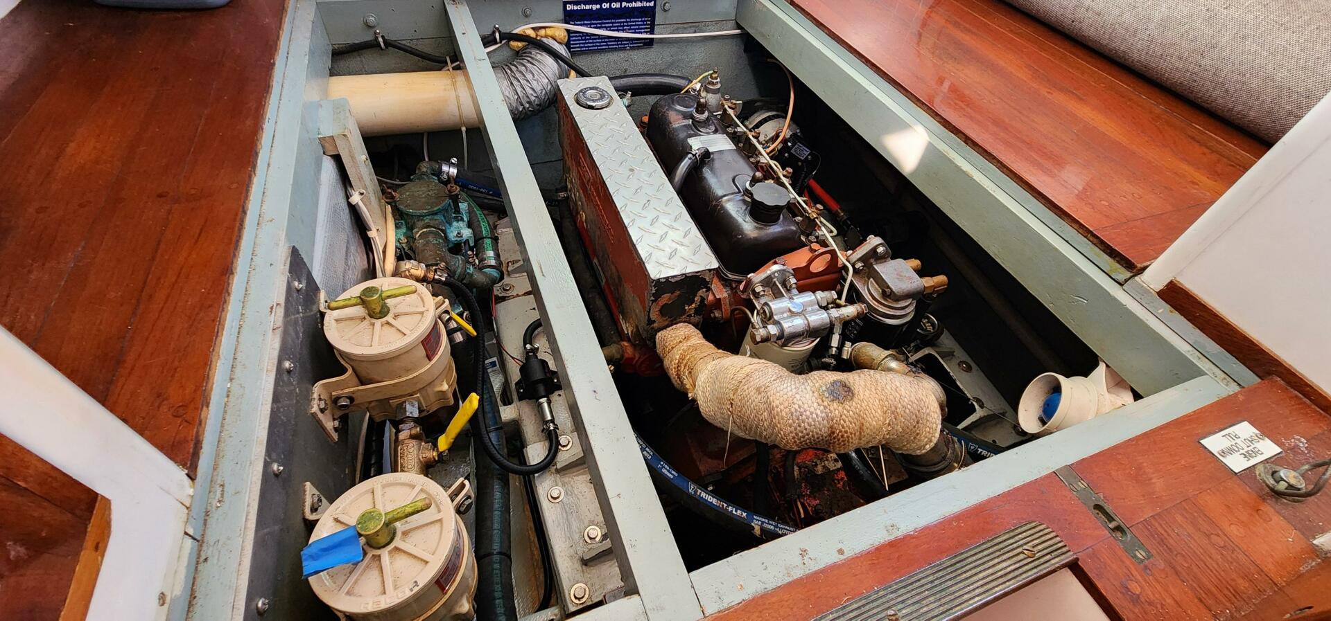 Hesper 32ft Tillotson Pearson Yacht For Sale