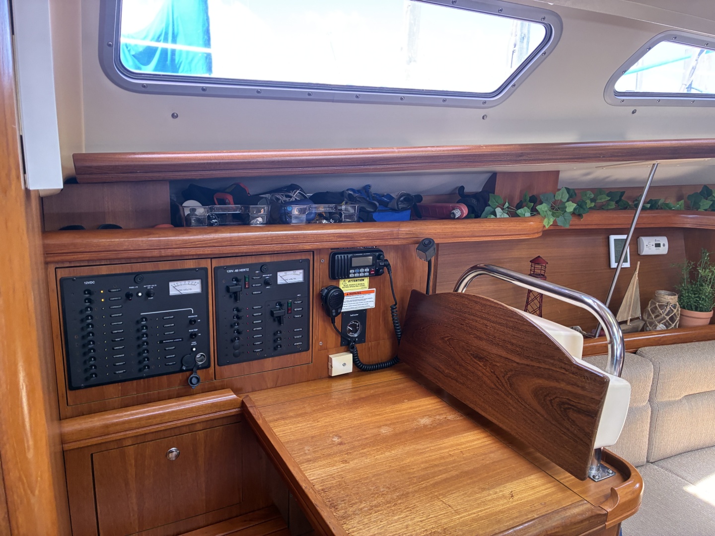 Wind Song 38ft Hunter Yacht For Sale