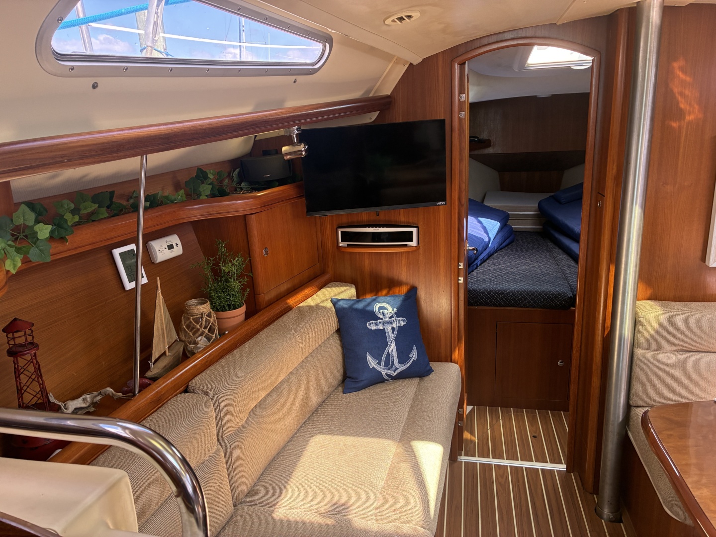 Wind Song 38ft Hunter Yacht For Sale