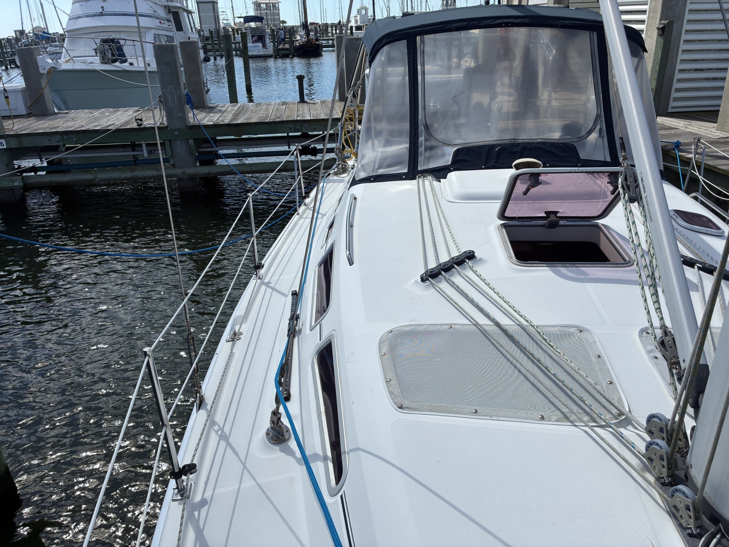 Wind Song 38ft Hunter Yacht For Sale