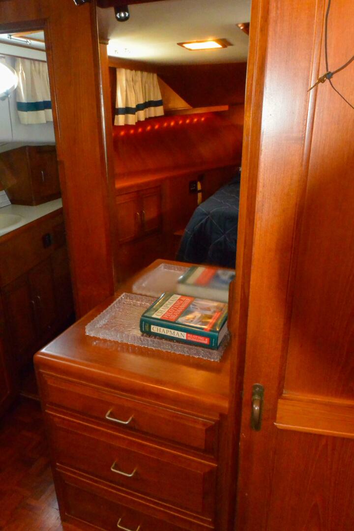 SURPRISE 50ft Ocean Alexander Yacht For Sale