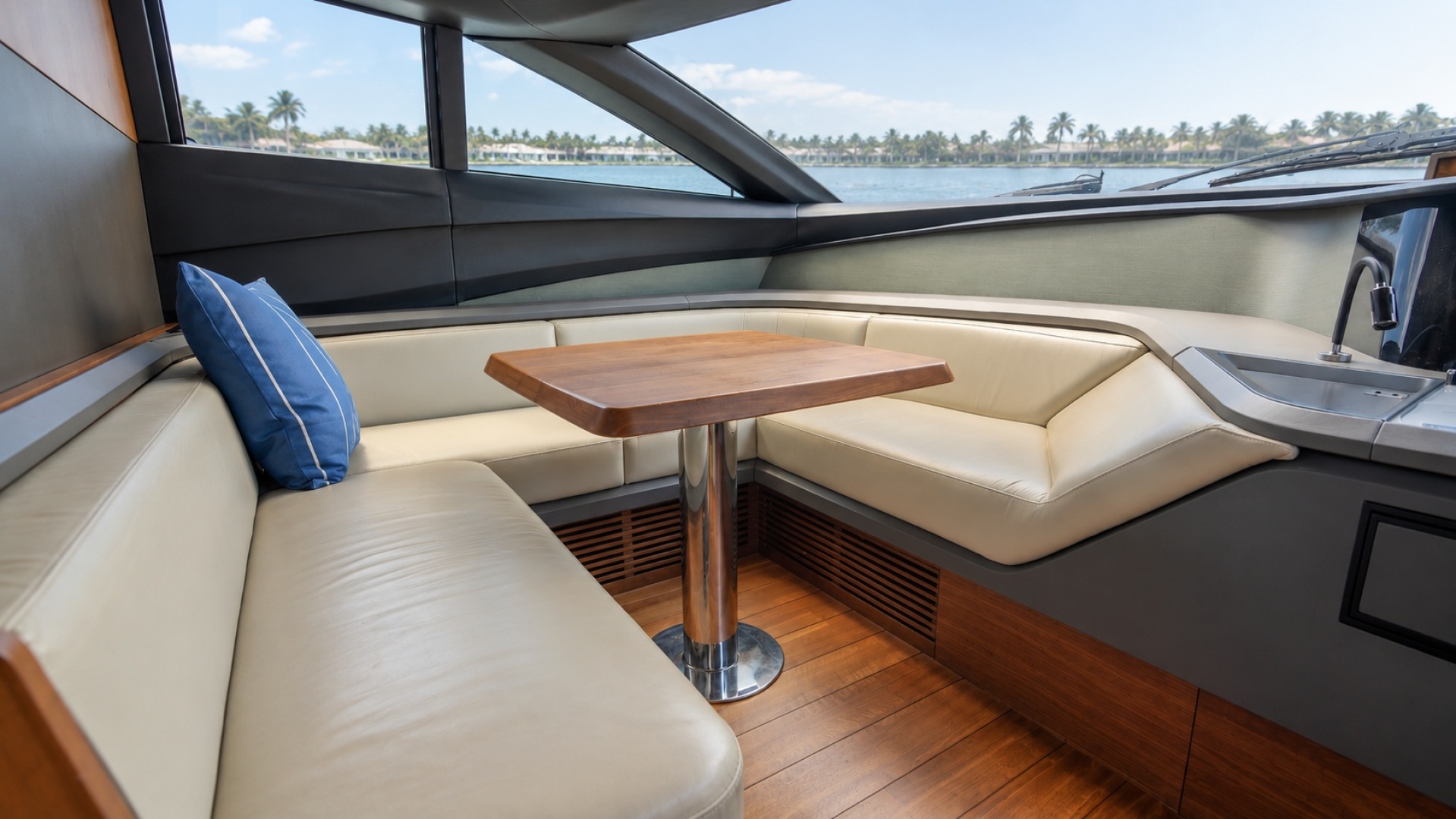 2021 Princess Y85