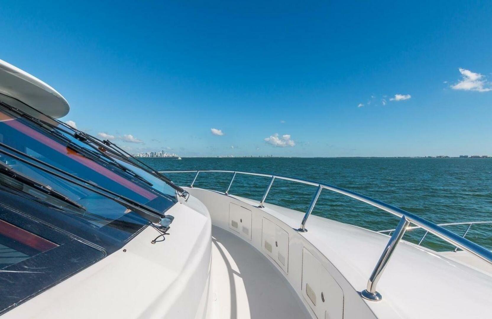 ROBIN S NEST 102ft Ocean Alexander Yacht For Sale