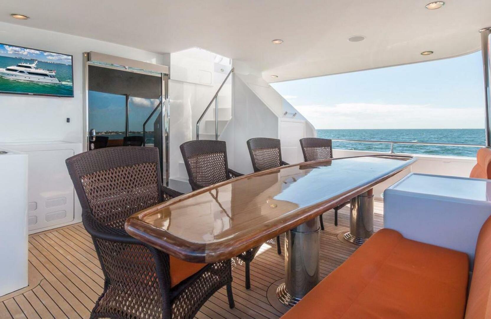 ROBIN S NEST 102ft Ocean Alexander Yacht For Sale