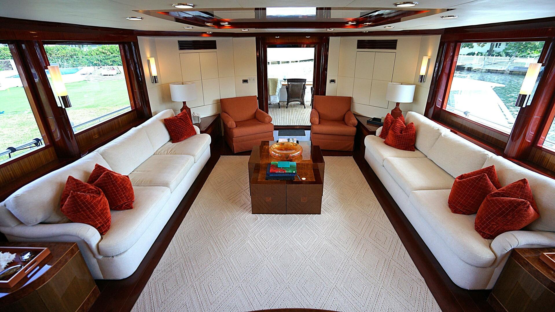 ROBIN S NEST 102ft Ocean Alexander Yacht For Sale