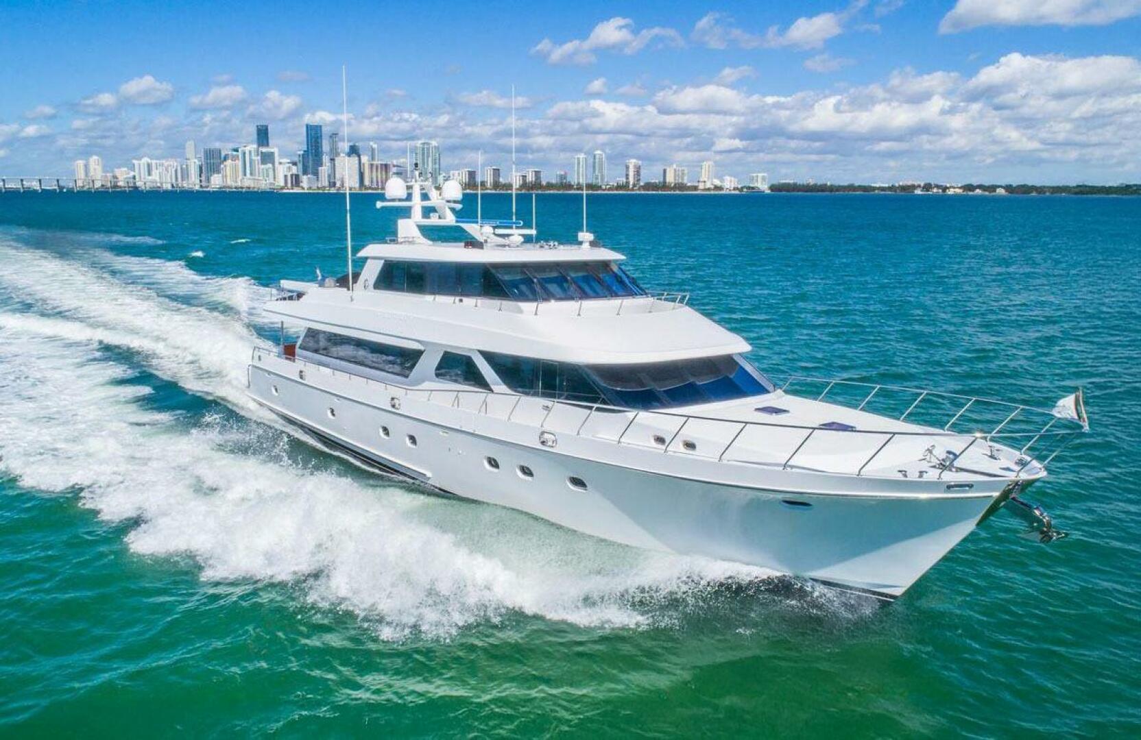 ROBIN S NEST 102ft Ocean Alexander Yacht For Sale