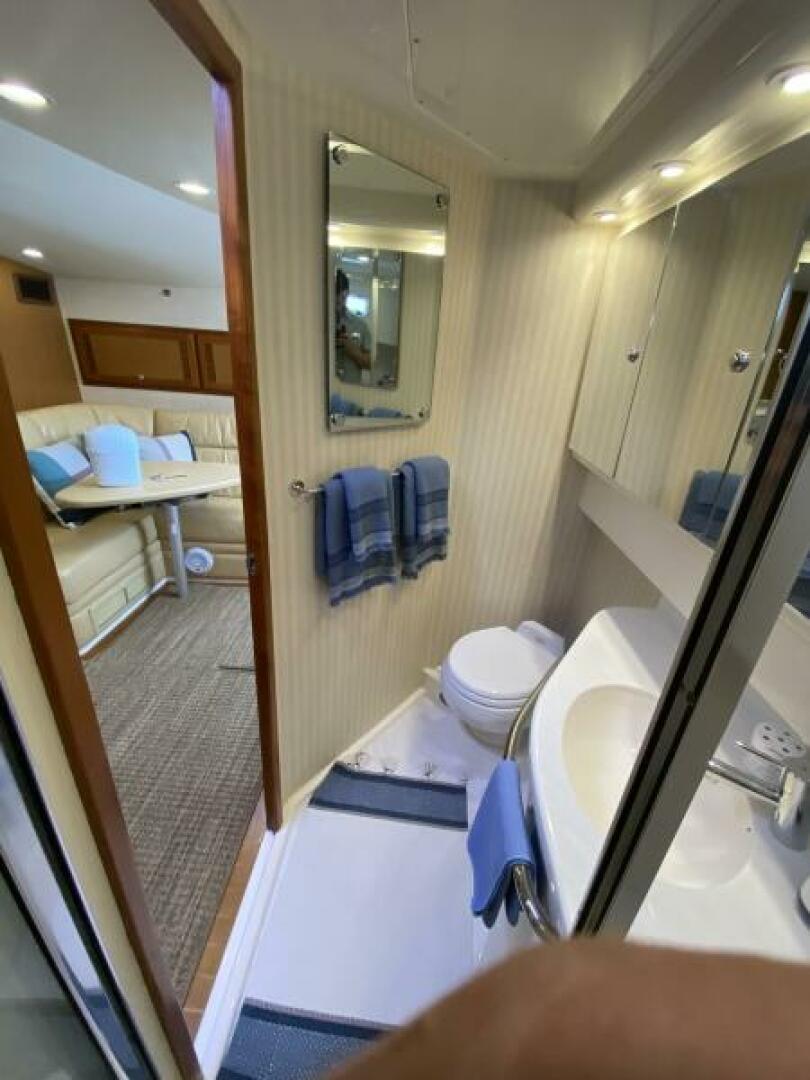 2006 Cabo 40 Express - BUZZ CATCHER