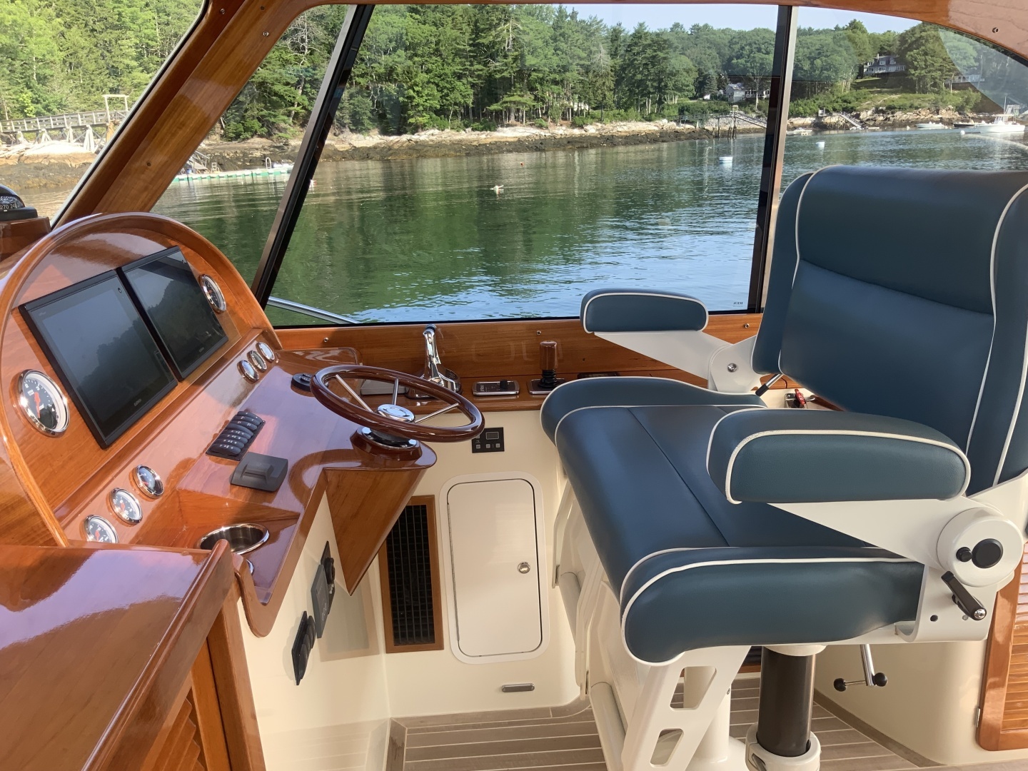 Hinckley PB40 Yacht For Sale