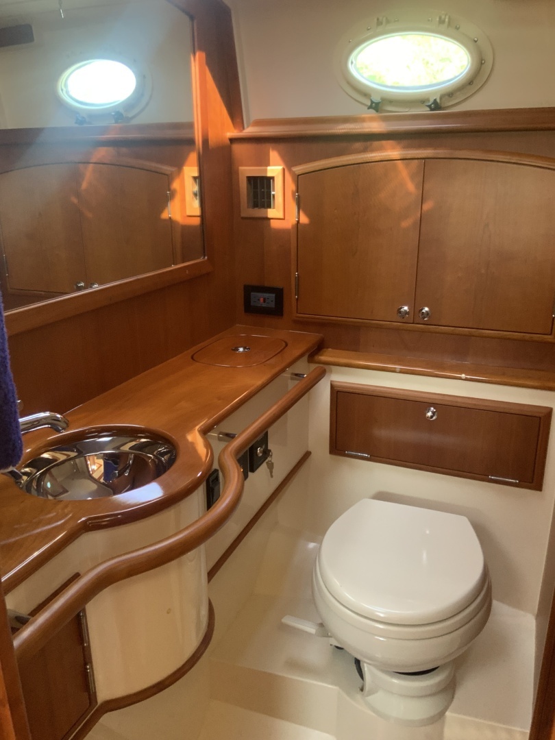 Hinckley PB40 Yacht For Sale