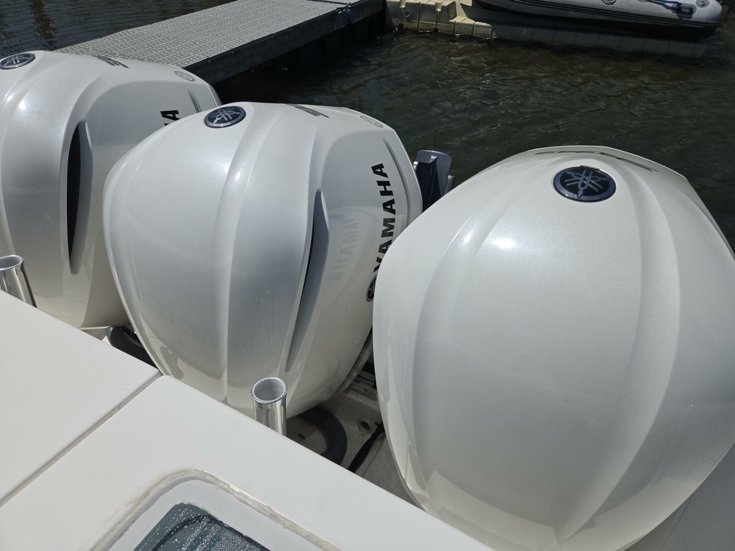 2019 Pursuit 355 Offshore